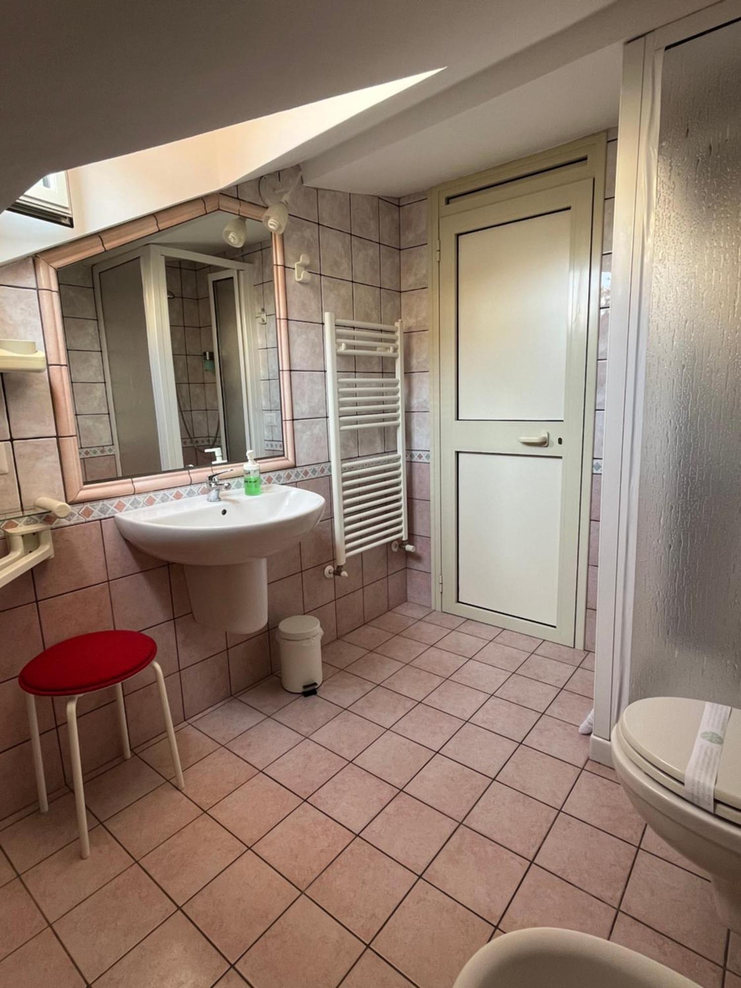Pizzo Central House Стая снимка